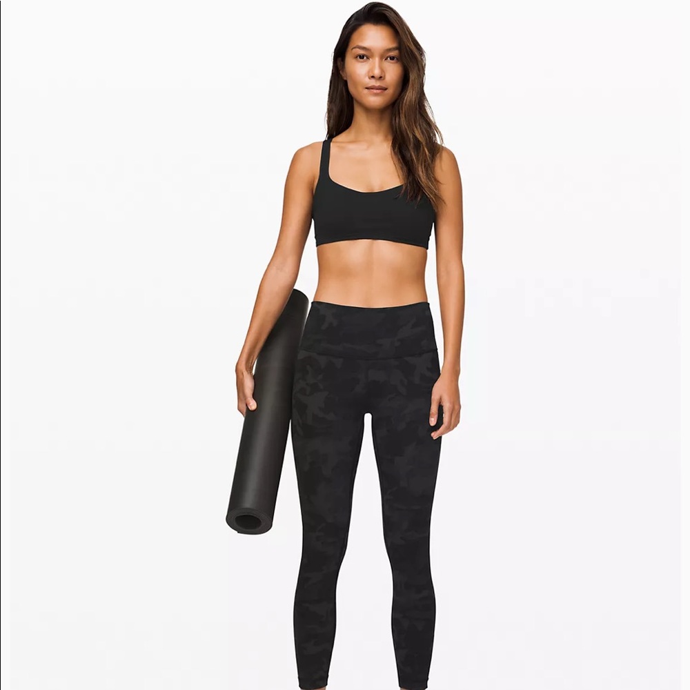 Lululemon Free To Be Bra in Black